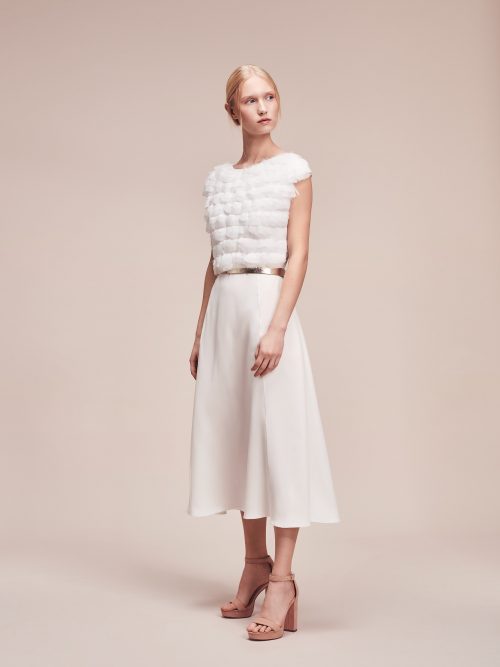 Designer Brautkleid aus Seide mit Federdetail in Midi Länge