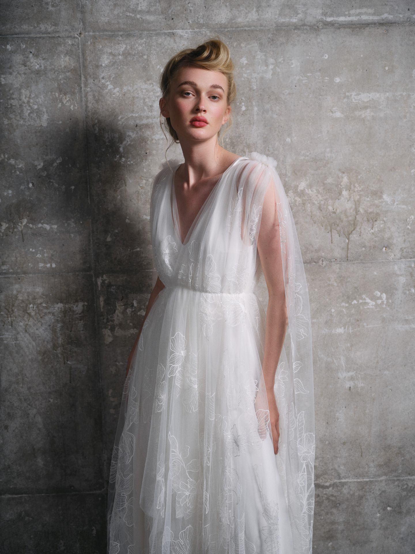 Modernes Designer Brautkleid aus Spitze Modern Bridaldress Lacedress